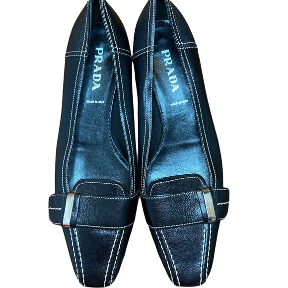Prada flats - Picture 2 of 5